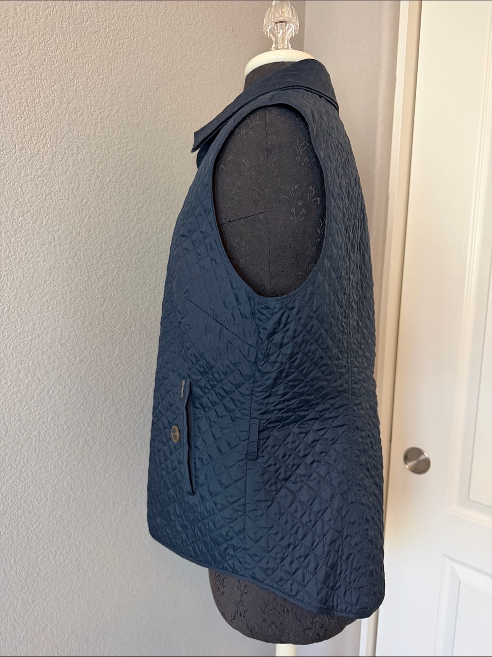 Faconnable Quilted Navy Button-Front Vest Women’s Large - Picture 2 of 7